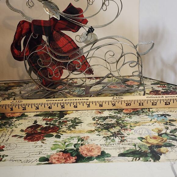 Metal Wire Christmas Deer Set Standing and Laying Buffalo Check Ribbon - Picture 5 of 7